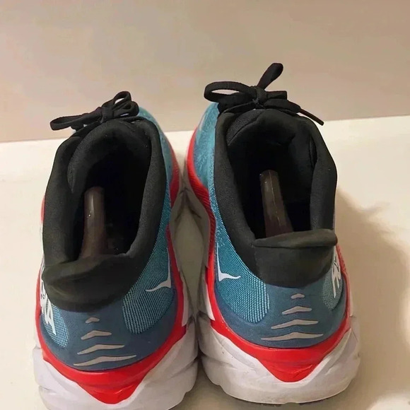 Clifton 8 Running shoes are soft and extremely comfy - Picture 4 of 14